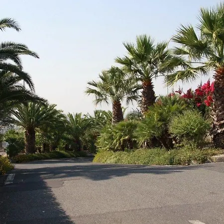 Il Gelso Bianco מלון 3*